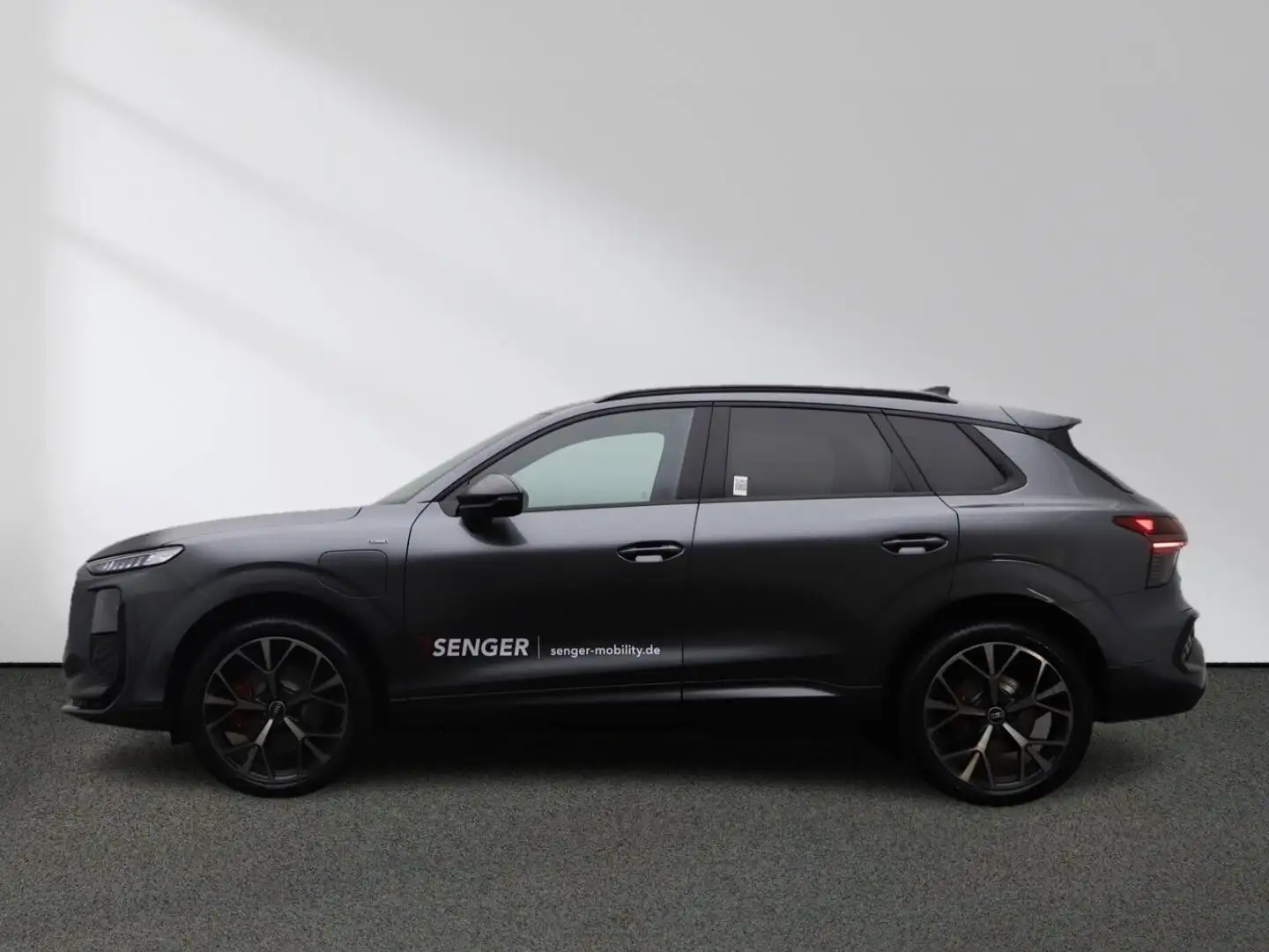 Audi Q3 SUV e-hybrid 200 kW S line Head-Up Matrix Grau - 2