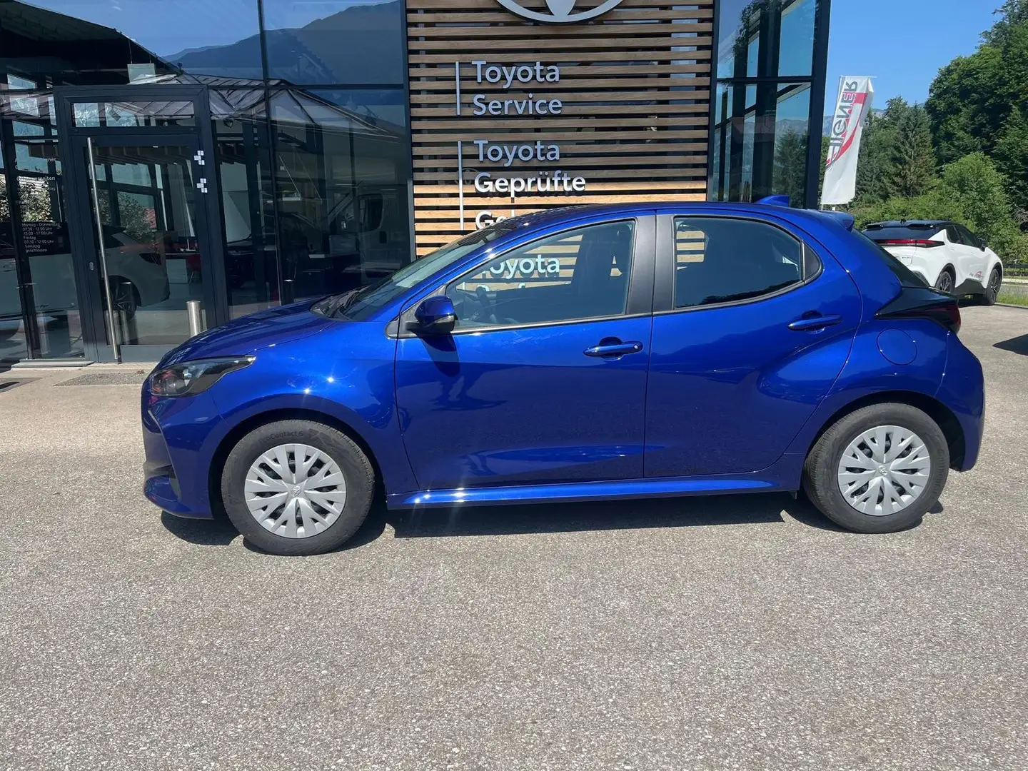 Toyota Yaris 1,0l Active Blau - 1