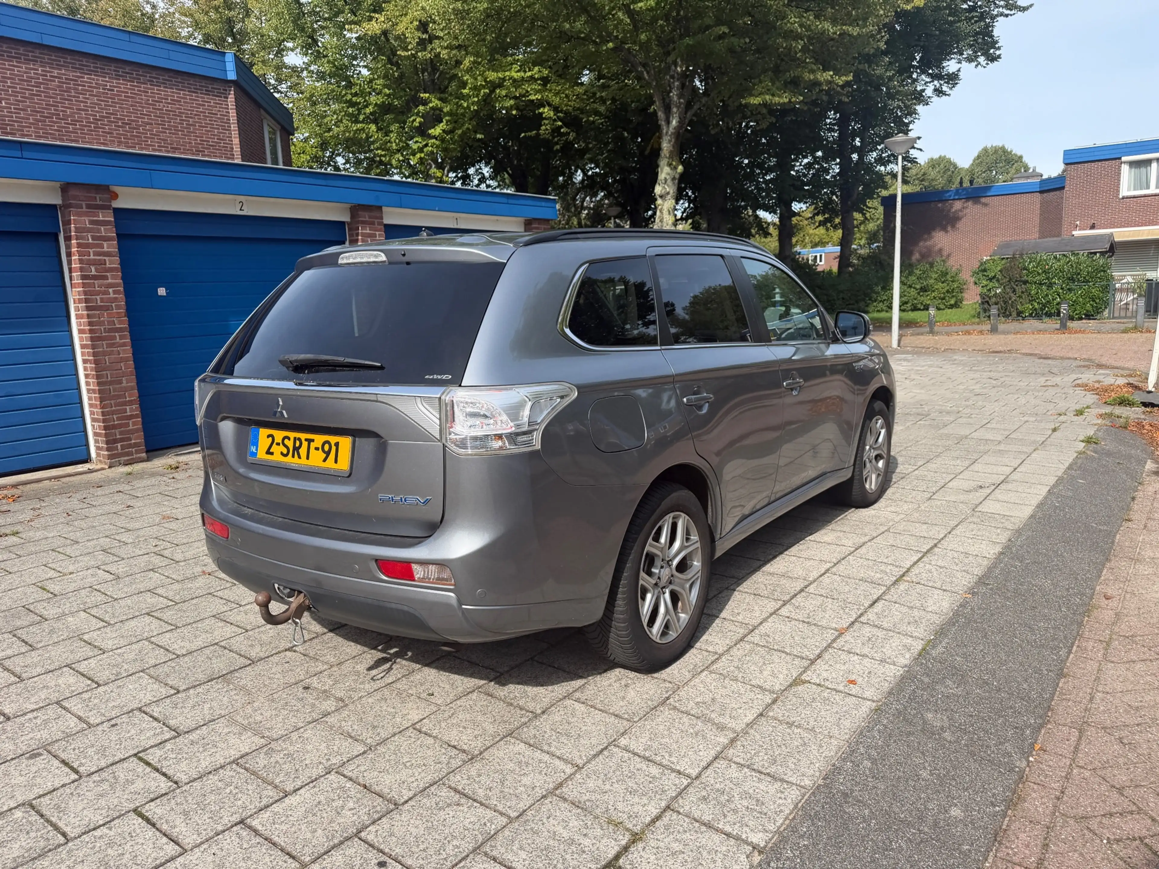 Mitsubishi Outlander 2.0 PHEV Instyle NAP Leder Panorama Cruise — photo 10