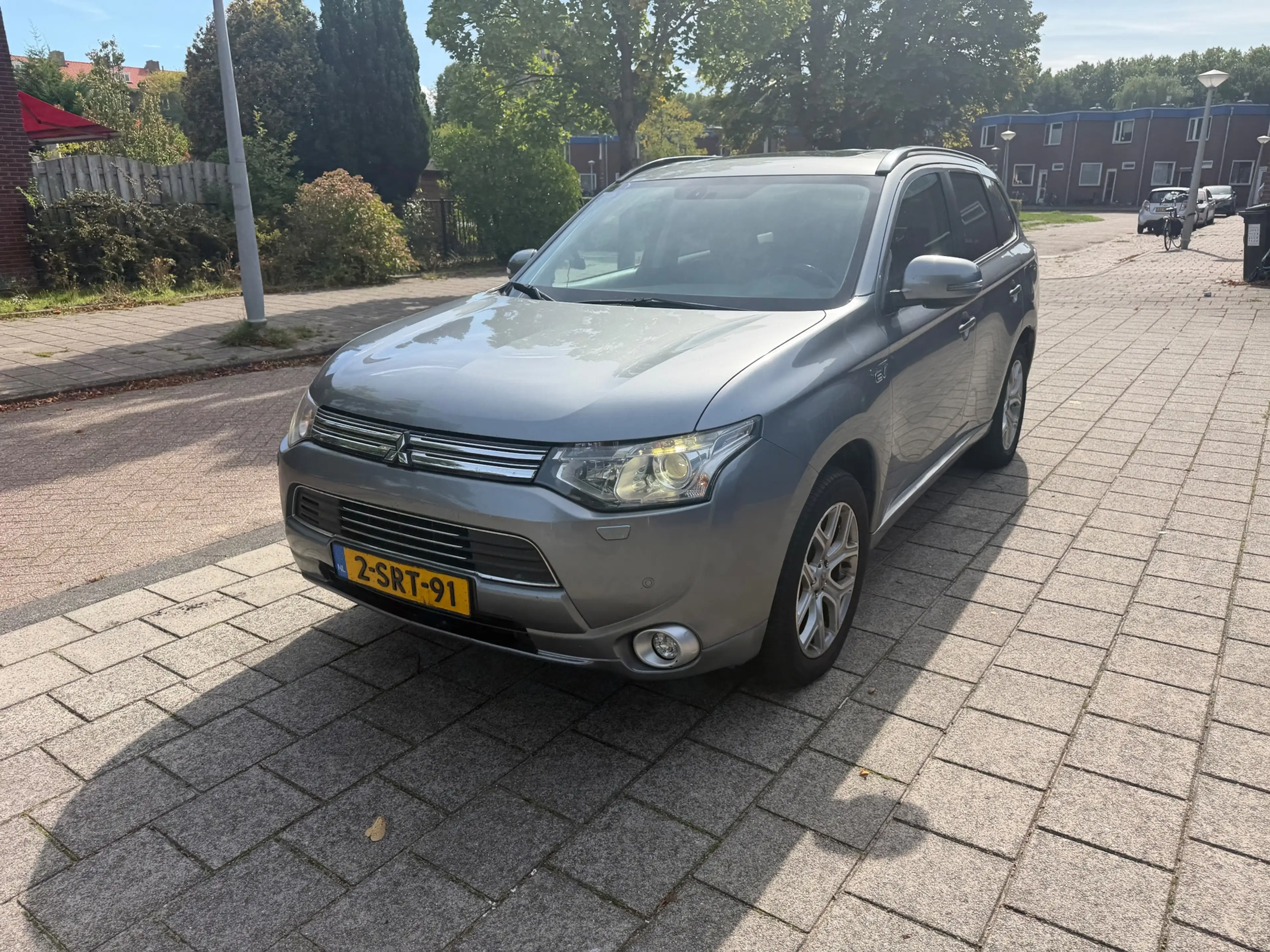 Mitsubishi Outlander 2.0 PHEV Instyle NAP Leder Panorama Cruise — photo 5