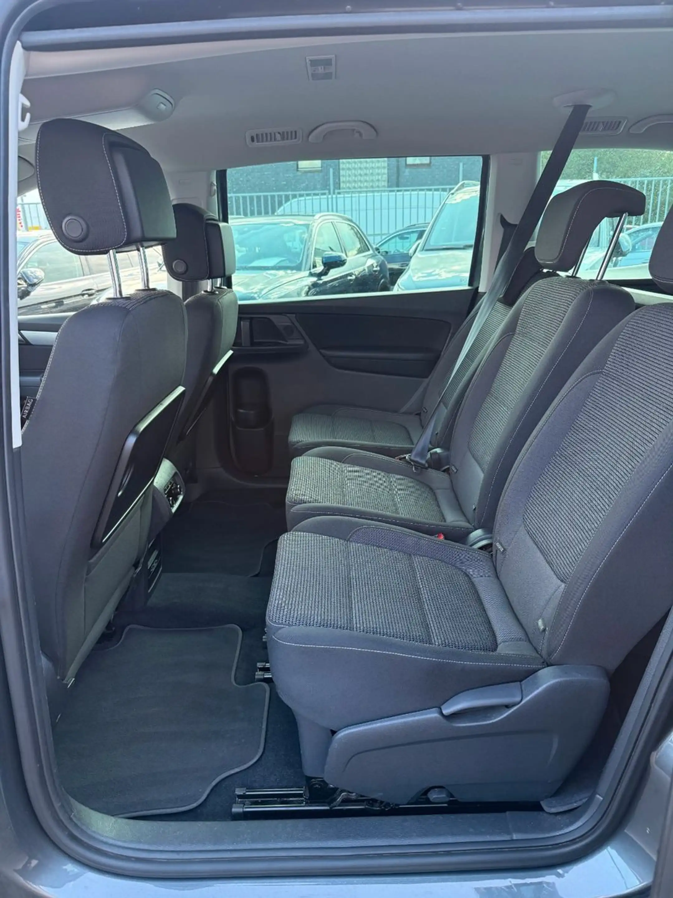 Volkswagen Sharan Comfortline *7-Sitzer, PDC; Shz, ... — photo 10