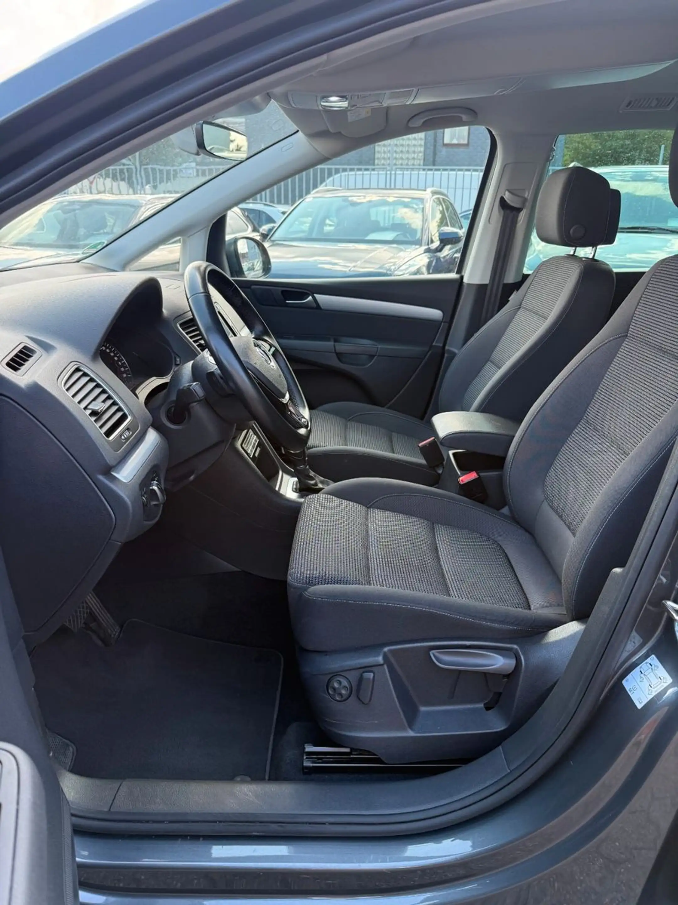 Volkswagen Sharan Comfortline *7-Sitzer, PDC; Shz, ... — photo 12