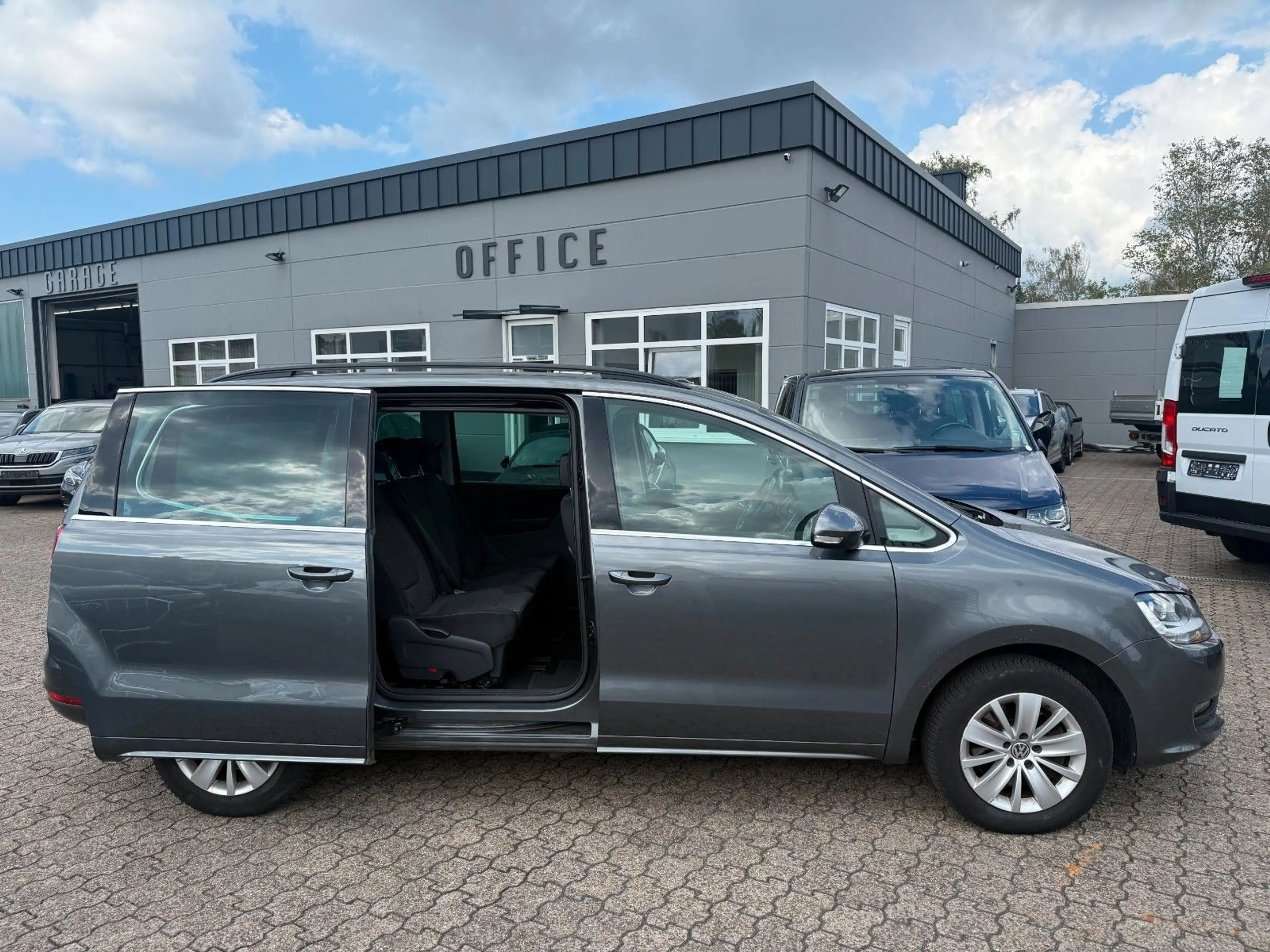 Volkswagen Sharan Comfortline *7-Sitzer, PDC; Shz, ... — photo 5