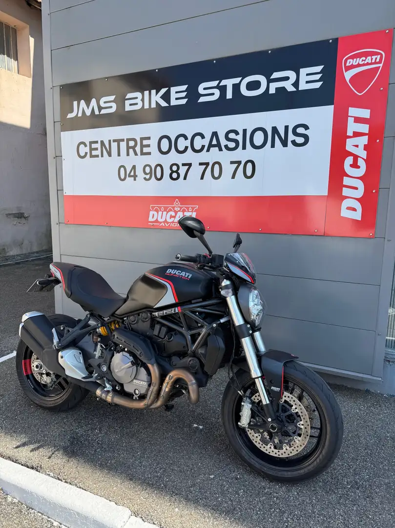 Ducati Monster 821 - 2