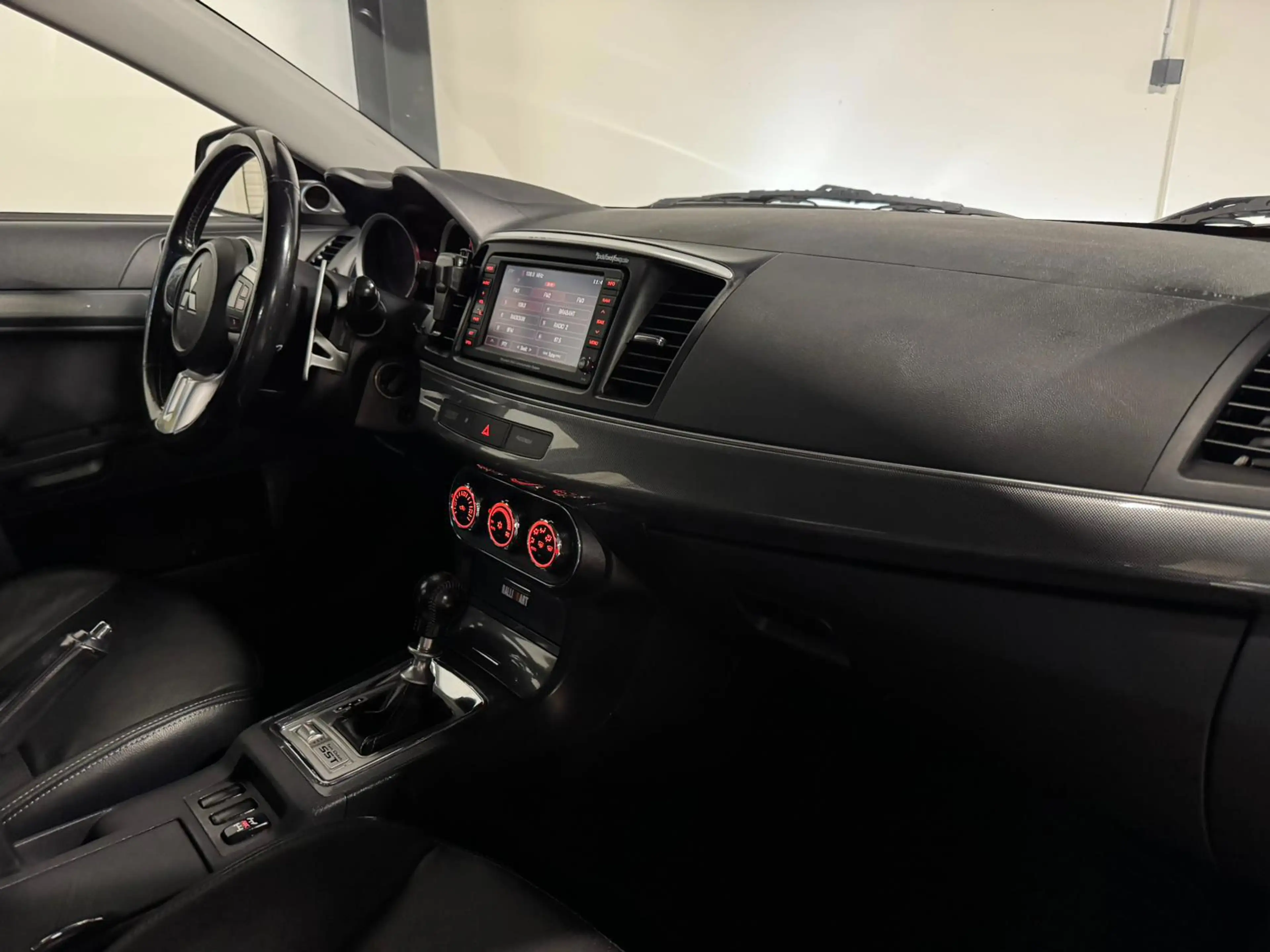 Mitsubishi Lancer Sports Sedan 2.0 Evolution GSR KEYLESS NAVI — photo 9