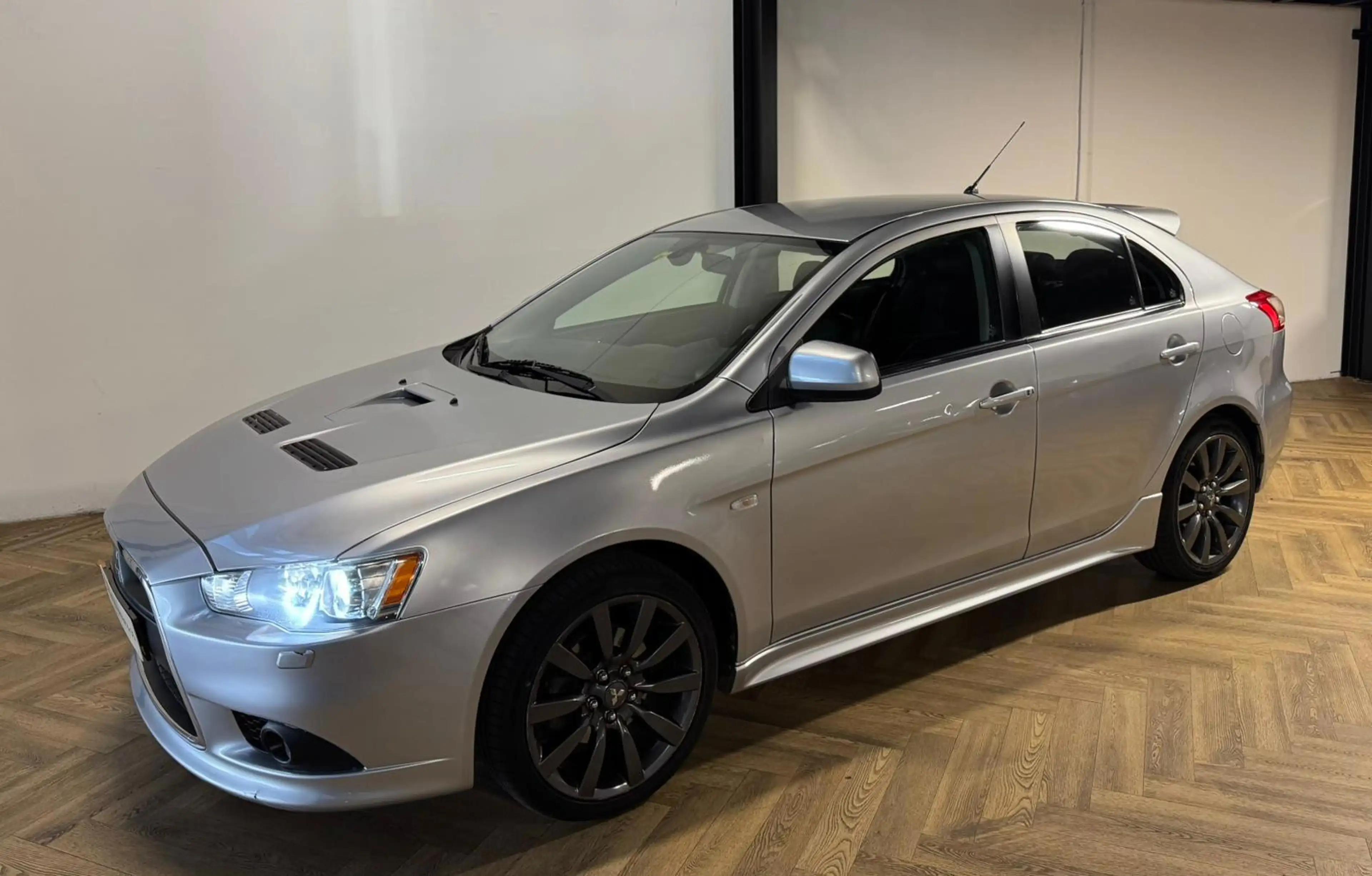 Mitsubishi Lancer Sports Sedan 2.0 Evolution GSR KEYLESS NAVI — photo 2