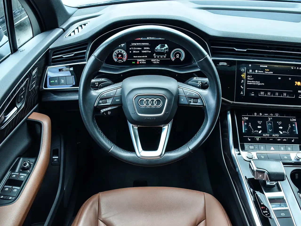 Audi Q7 photo Audi Q7