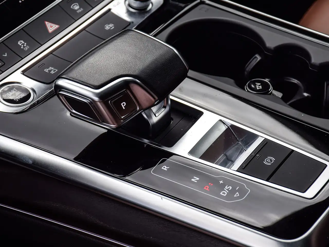 Audi Q7 photo Audi Q7