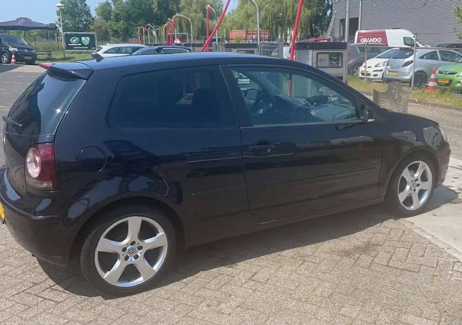 Volkswagen Polo Polo 1.4-16V Optive Czarny - 1