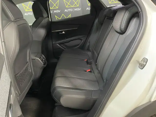 Peugeot 3008 view 14
