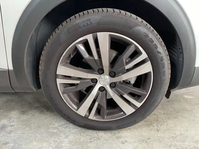 Peugeot 3008 view 15