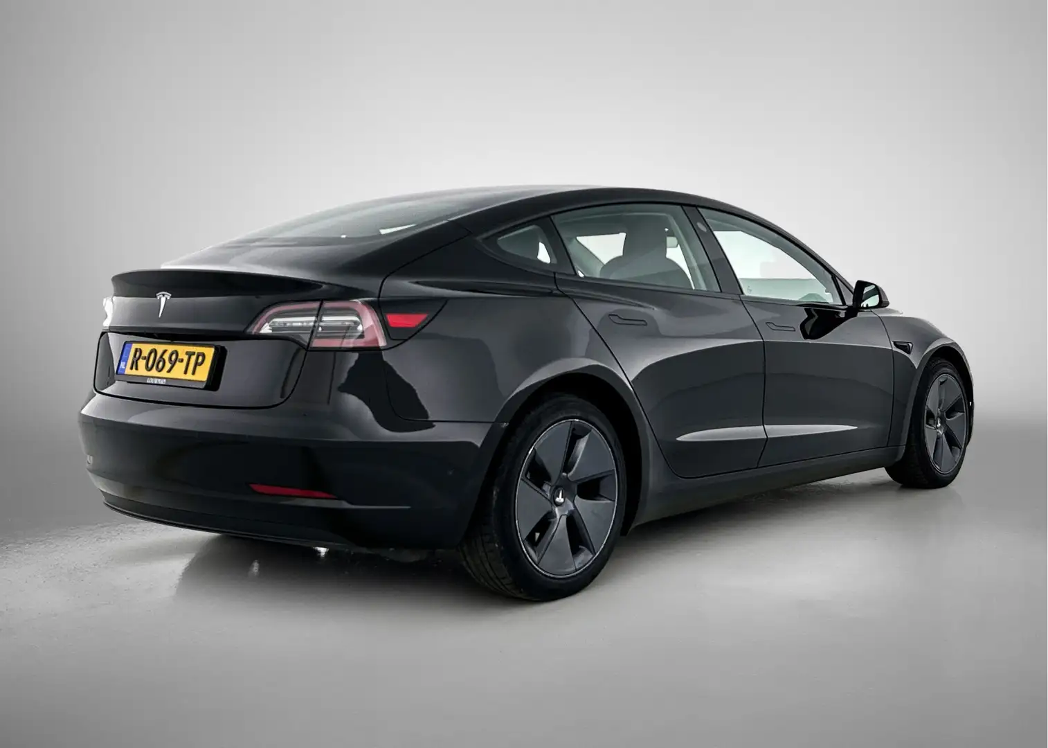Tesla Model 3 Standard RWD Plus 60 kWh | Panoramadak | Leder Noir - 2