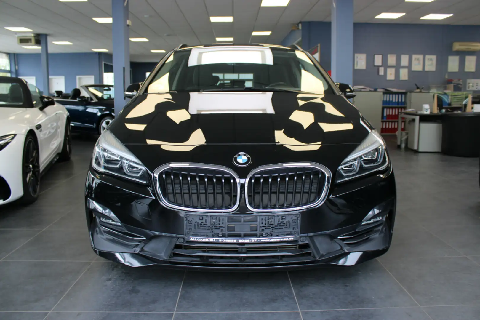 BMW 218 Aut. Sport Line Fekete - 2