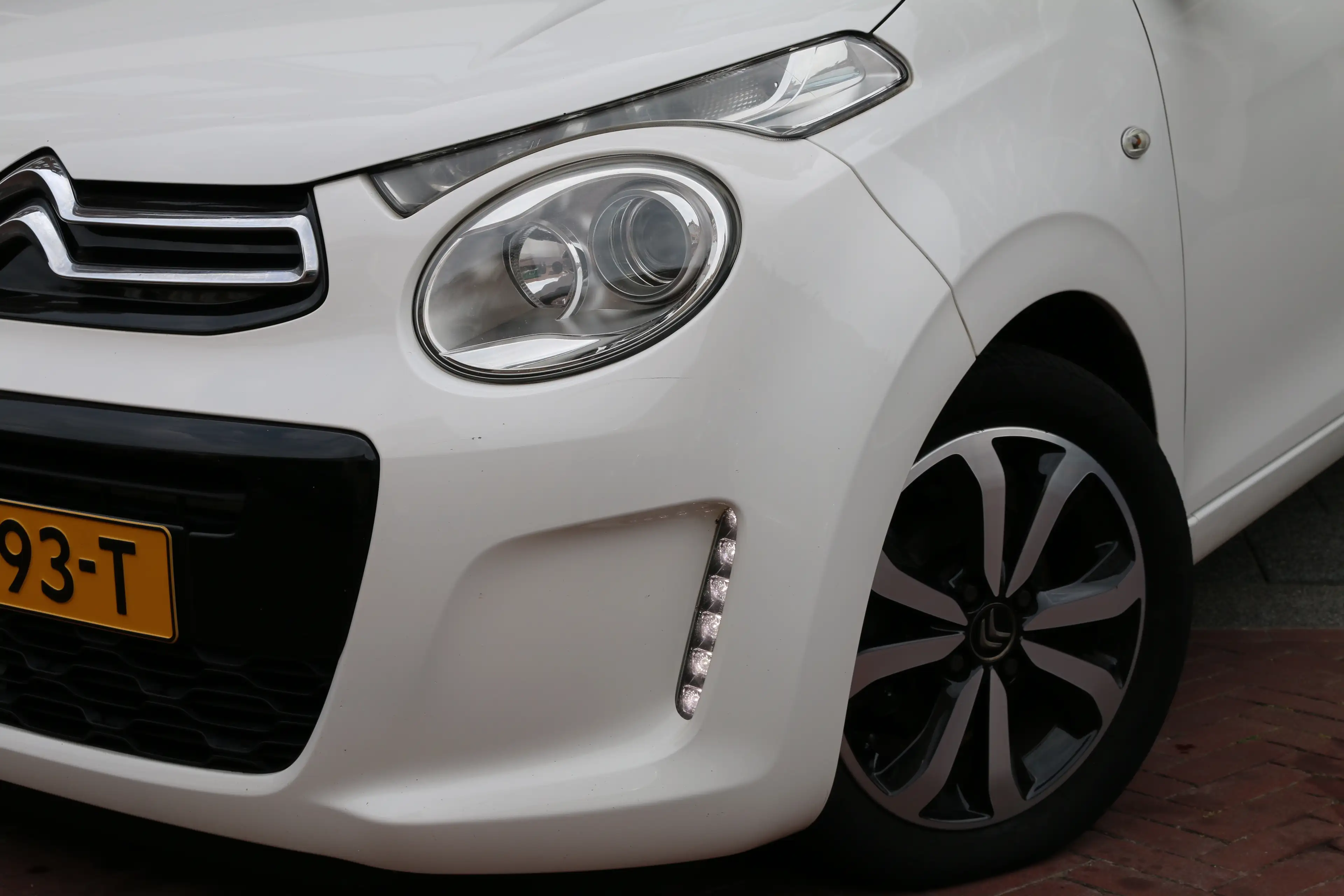 Citroen C1 1.0 e-VTi Shine — photo 2