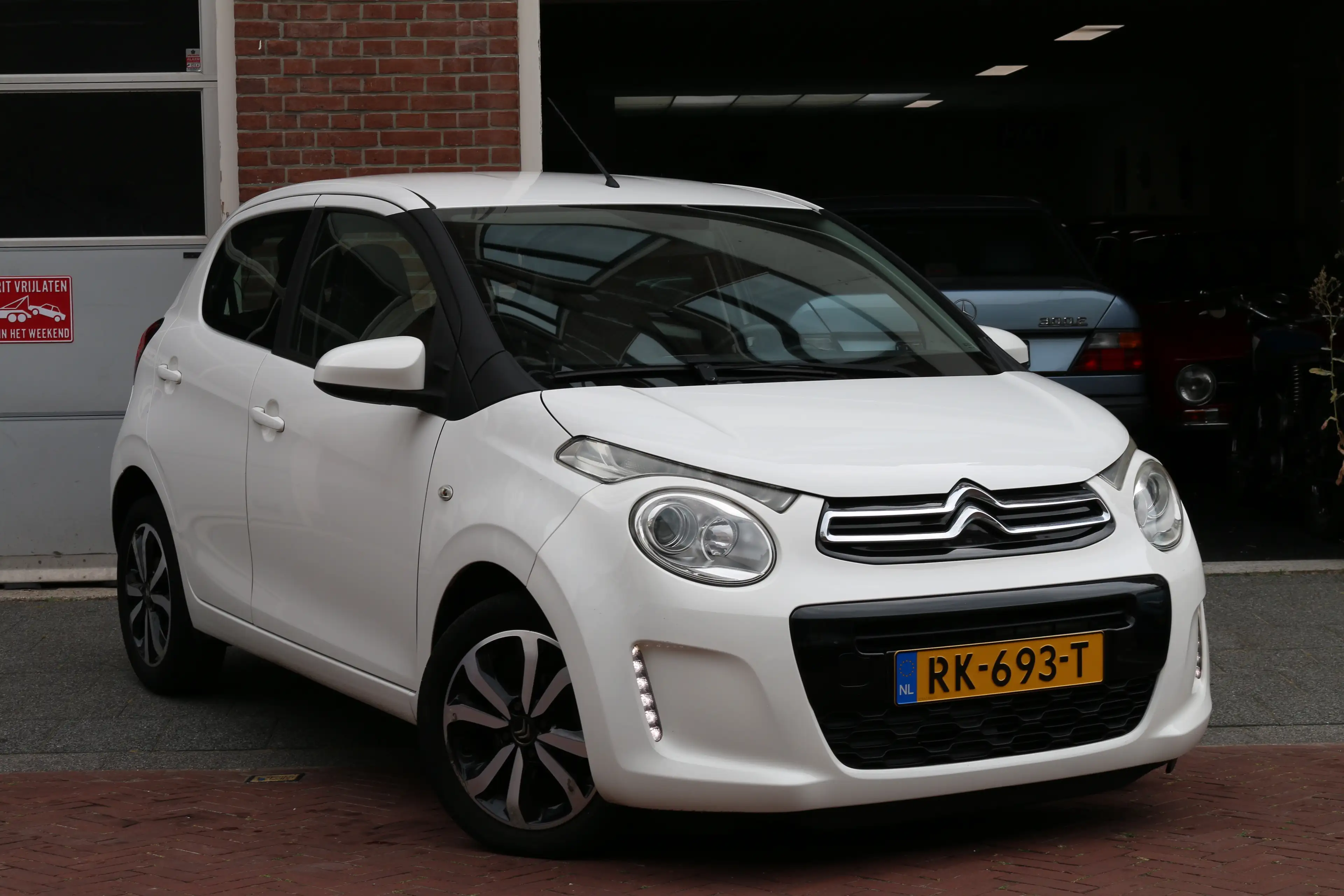 Citroen C1 1.0 e-VTi Shine — photo 10