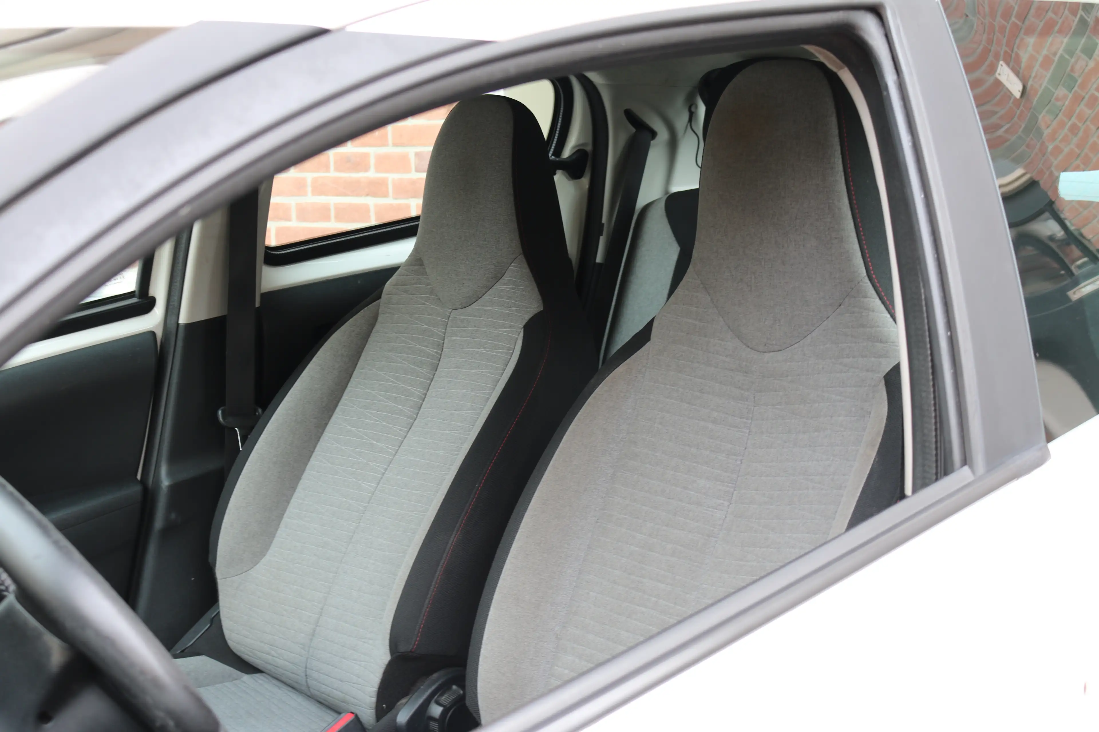 Citroen C1 1.0 e-VTi Shine — photo 3