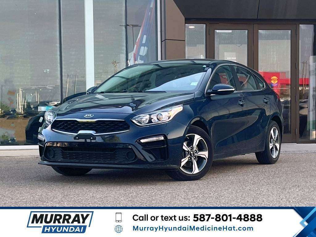 Aurora Black 2020 Kia Forte5 Hatchback Continuously Variable Transmission