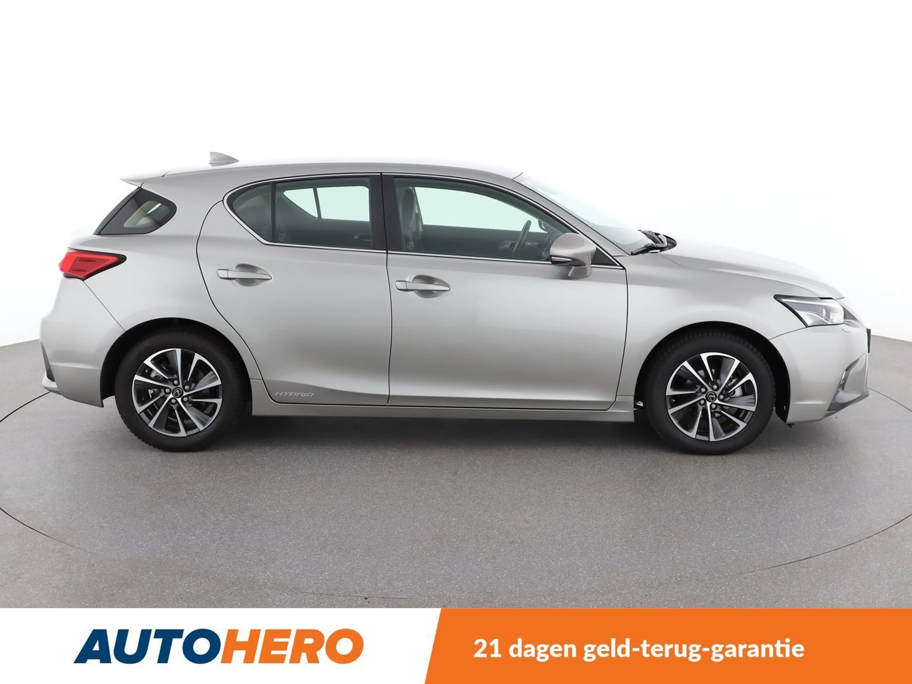 Lexus CT 200h CT 200h — photo 7
