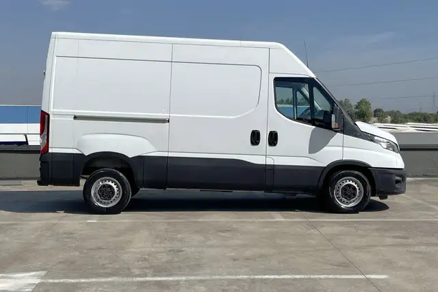 Iveco Daily view 4