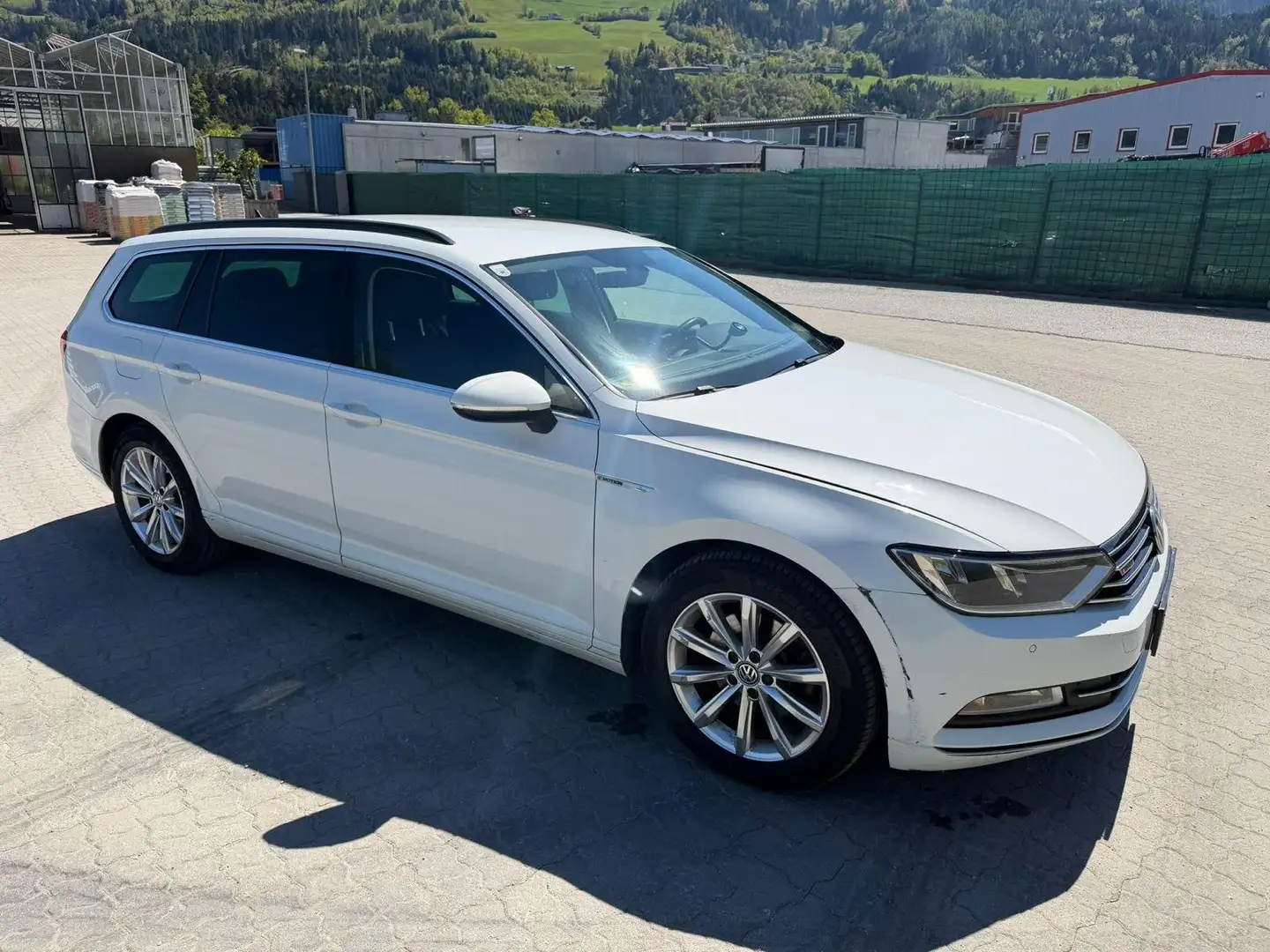 Volkswagen Passat Variant BMT/Start-Stopp 4Motion Weiß - 2