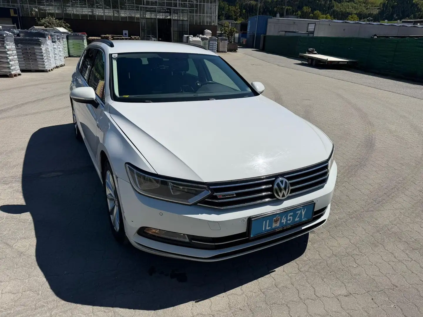 Volkswagen Passat Variant BMT/Start-Stopp 4Motion Weiß - 1