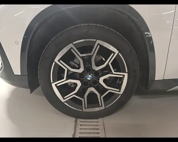 BMW X1 view 10