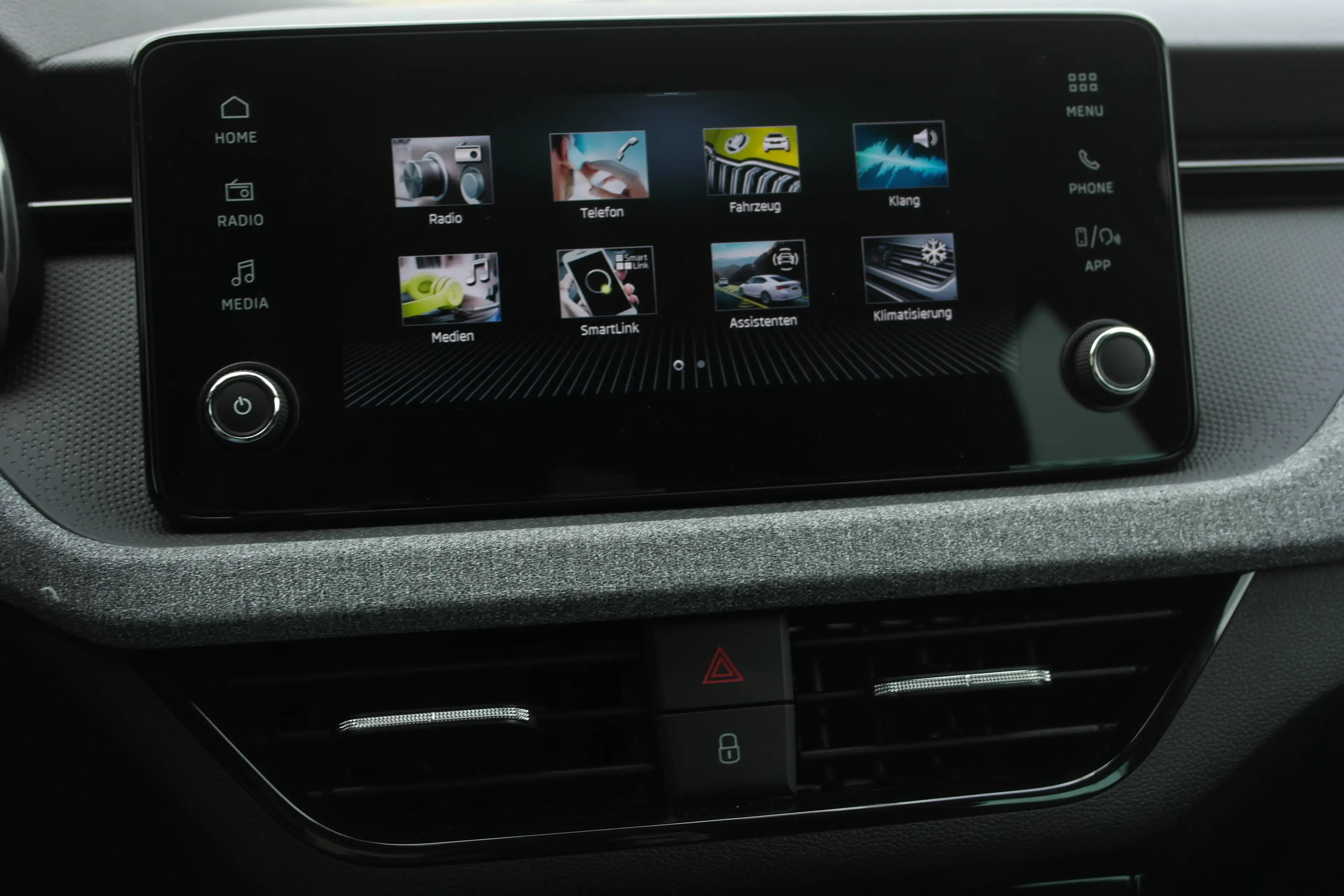 Skoda Kamiq Selection, Rückfahrkamera, DAB, Neuwagen mit Tageszulassung — photo 15
