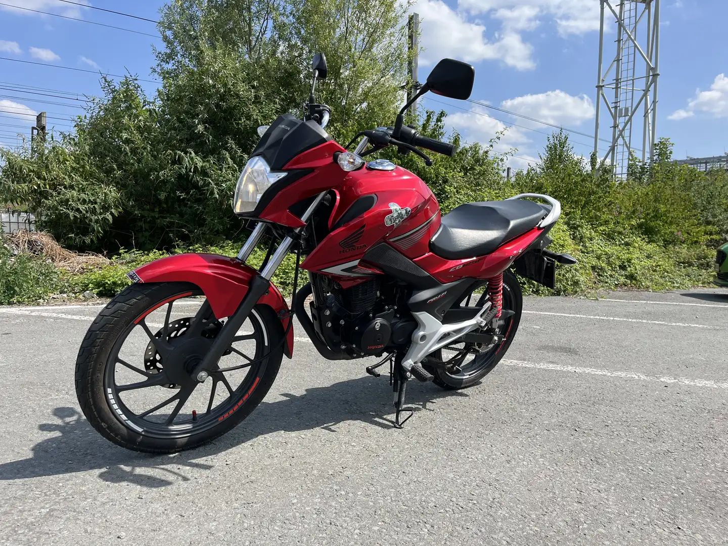 Honda CBF 125 *4100* kilomètres !!! avec tout les documents !!! - 1
