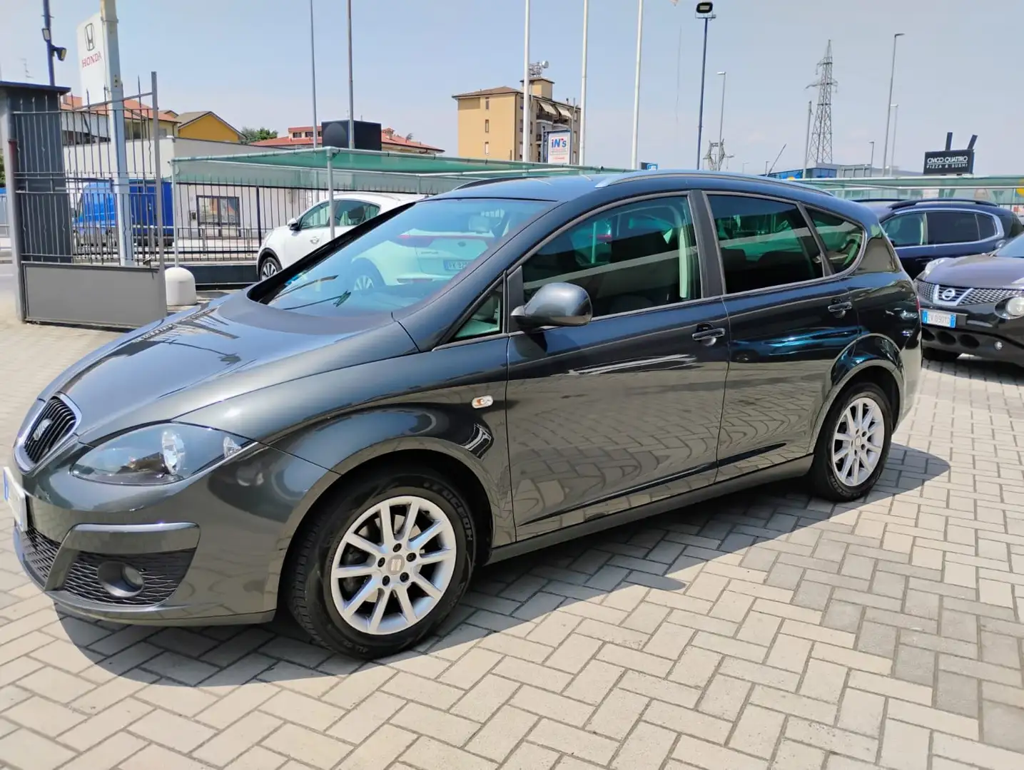 SEAT Altea XL Altea XL 1.6 tdi cr Style Grijs - 1