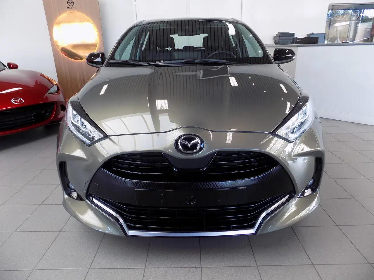 Mazda 2 Hybrid Agile + Comfort Pack Automaat, миниатюра 6