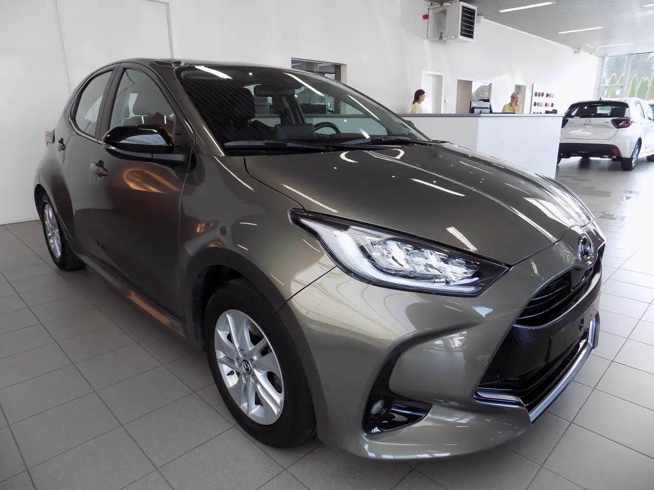 Mazda 2 Hybrid Agile + Comfort Pack Automaat, миниатюра 5