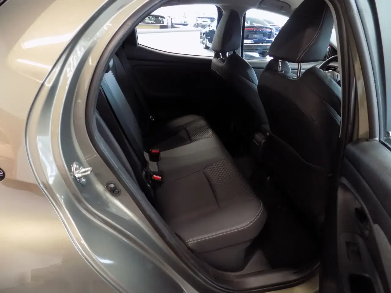 Mazda 2 Hybrid Agile + Comfort Pack Automaat, миниатюра 9