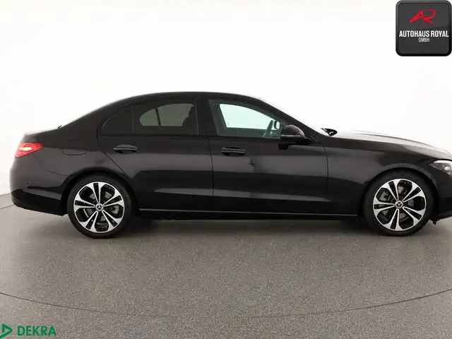 Mercedes-Benz C-Class view 6
