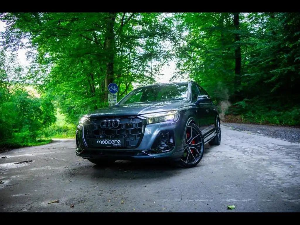 Audi Q7 2025 из Европы — купить под ключ