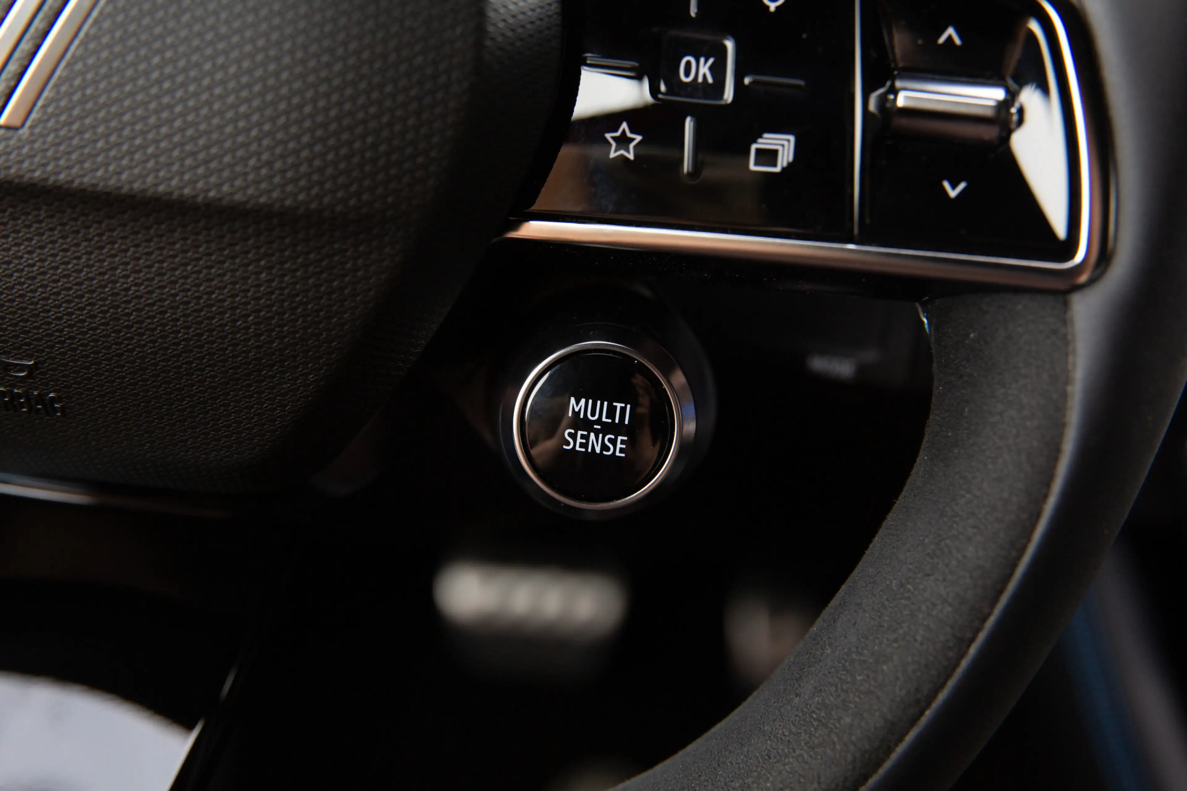 Renault Austral 1.2 E-Tech full hybrid 200 esprit Alpine SOH 97,6% — photo 23