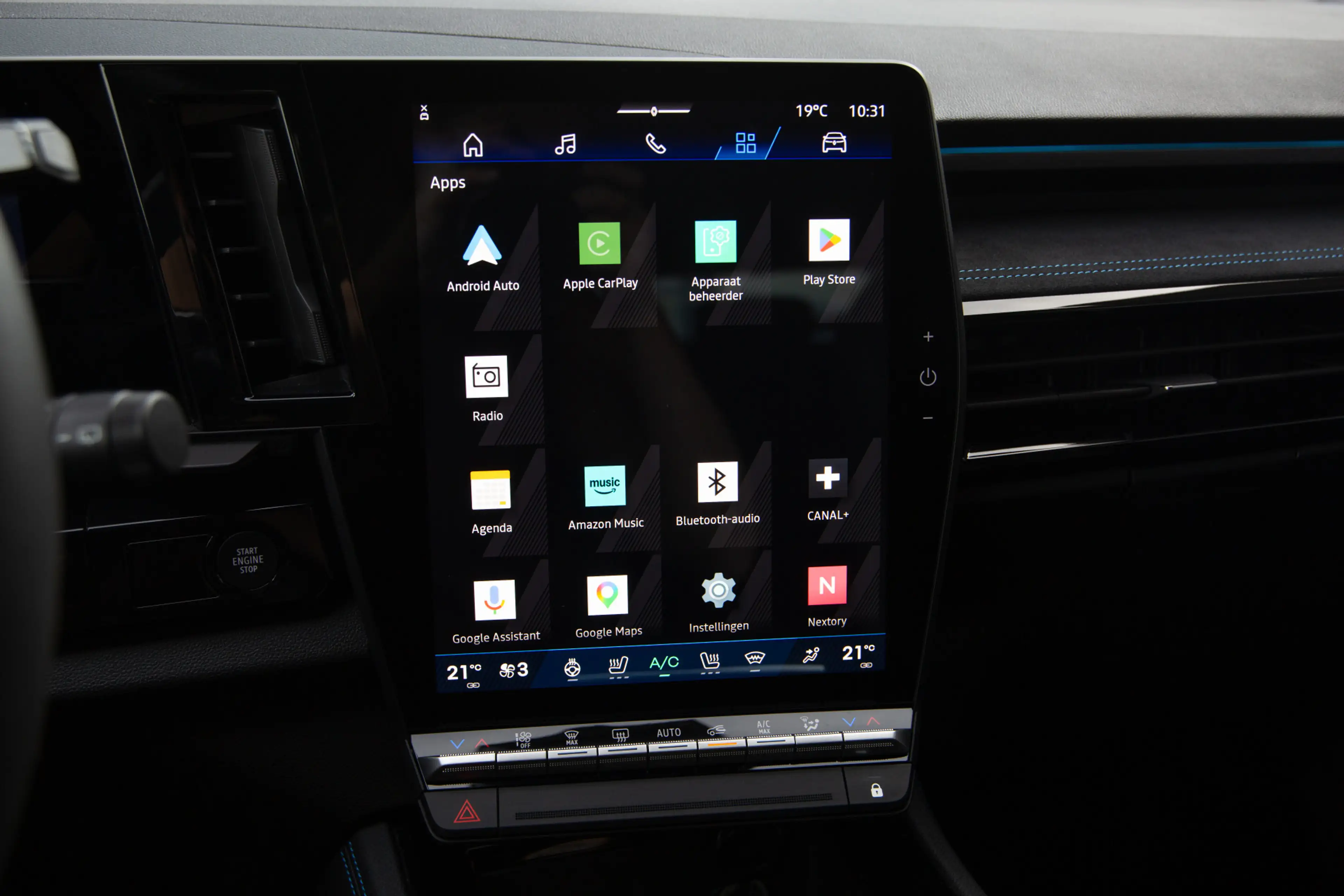 Renault Austral 1.2 E-Tech full hybrid 200 esprit Alpine SOH 97,6% — photo 15