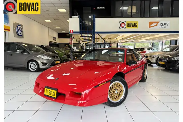 1988 Pontiac Fiero in Red for sale