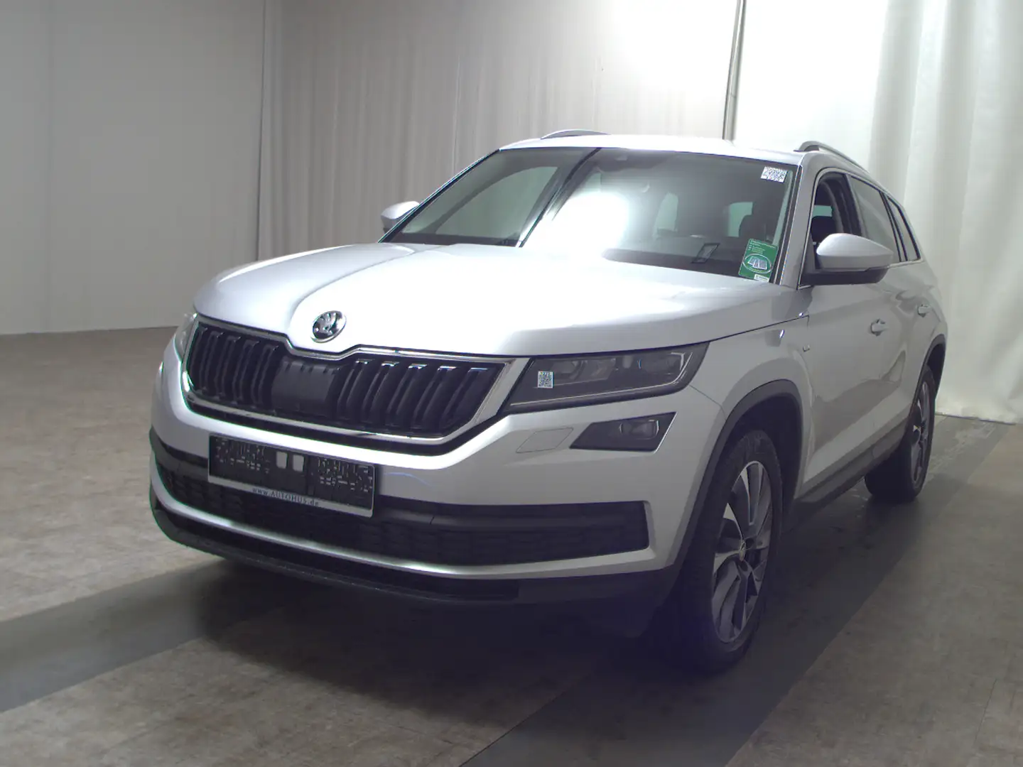 Skoda Kodiaq 2.0 TDI Drive Navi LED vc Canton 360° AHK Silber - 2