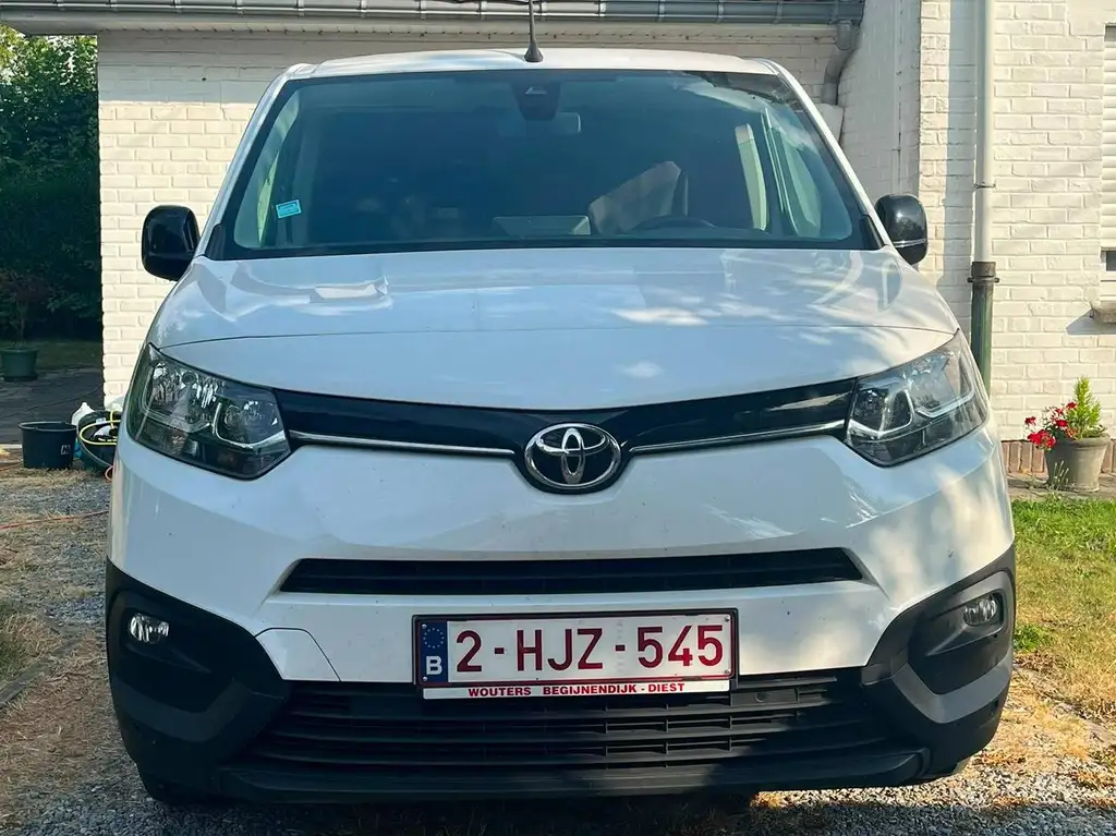 Toyota Proace City 2024 из Европы — купить под ключ