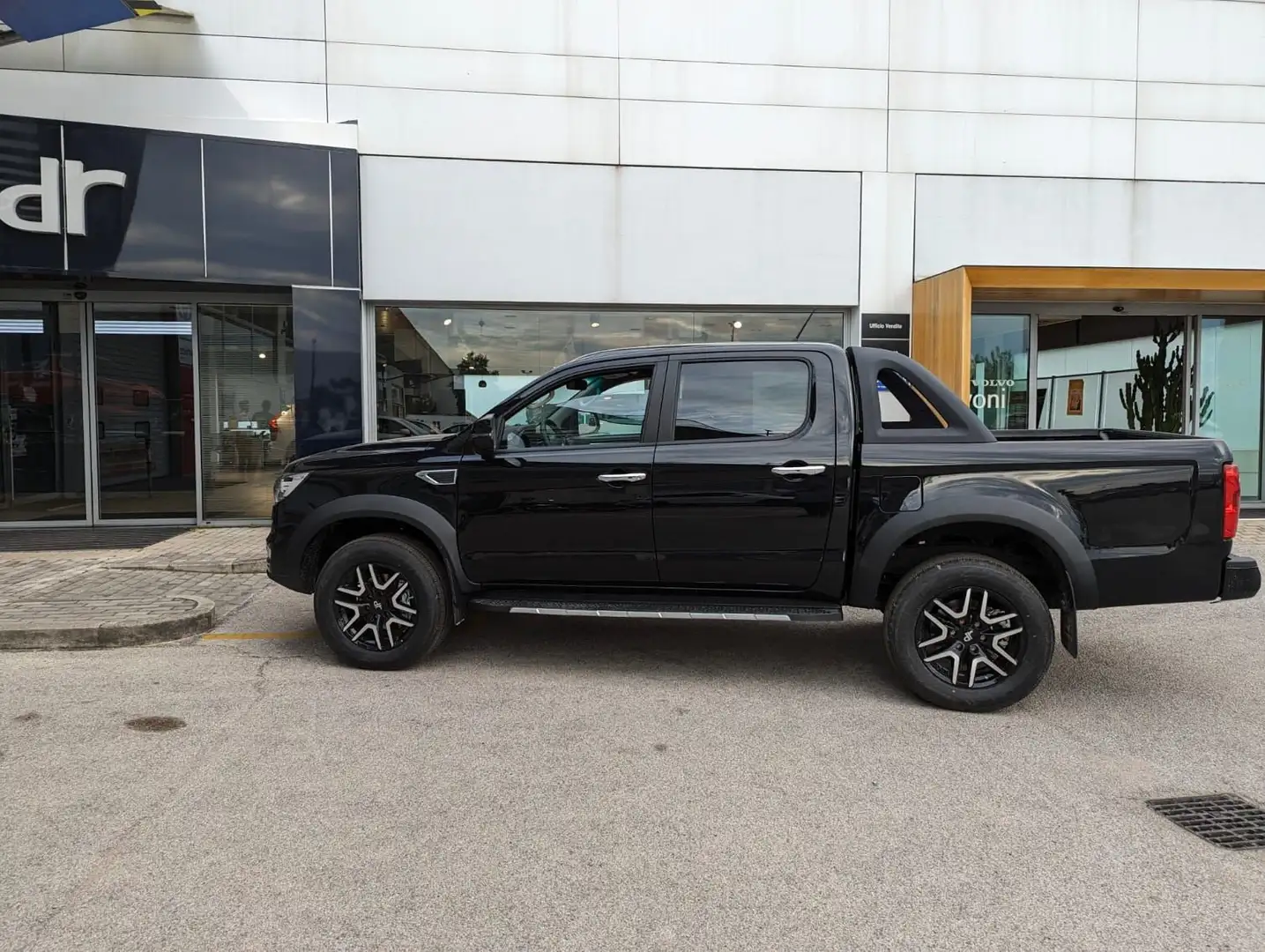DR Automobiles PK8 2.0 Turbo Diesel Doppia Cabina 4x4 Giallo - 2