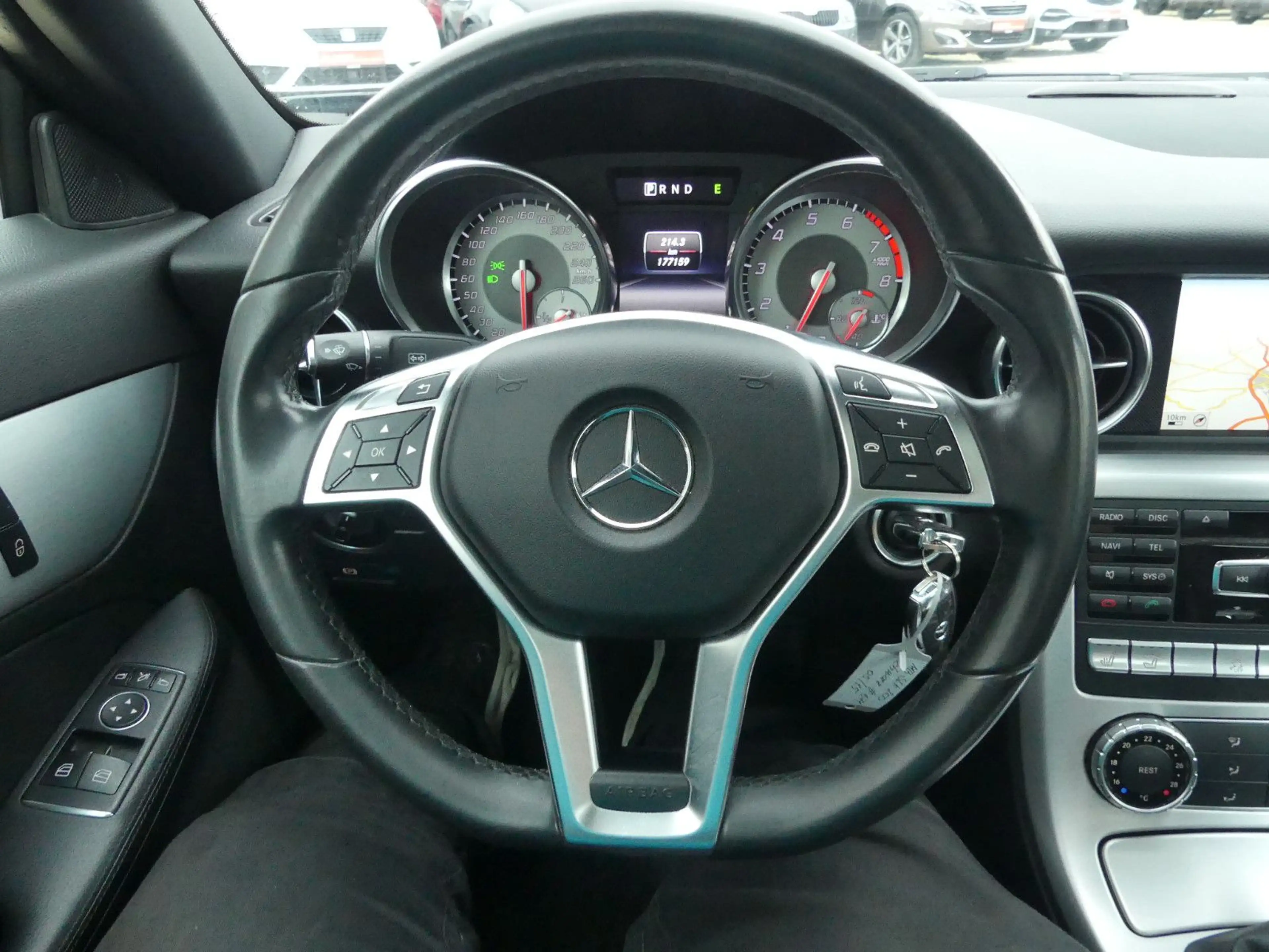 Mercedes-Benz SLK 200 SLK/Roadster/Klima/Leder/Navi/Bi-Xenon/AirScarf — photo 10