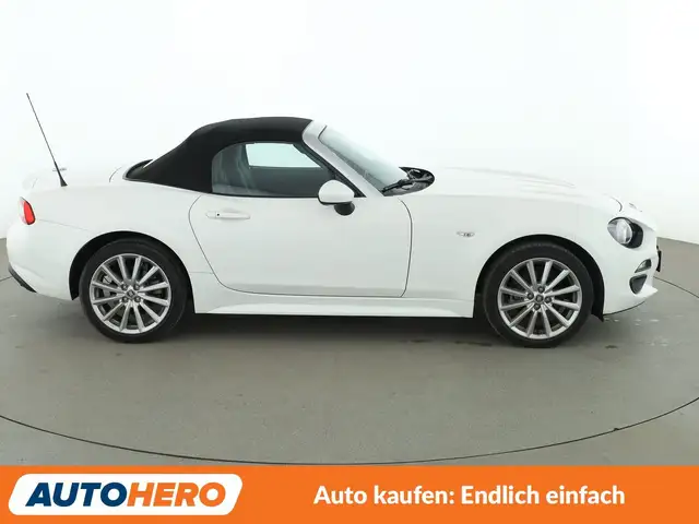 Fiat 124 Spider view 7