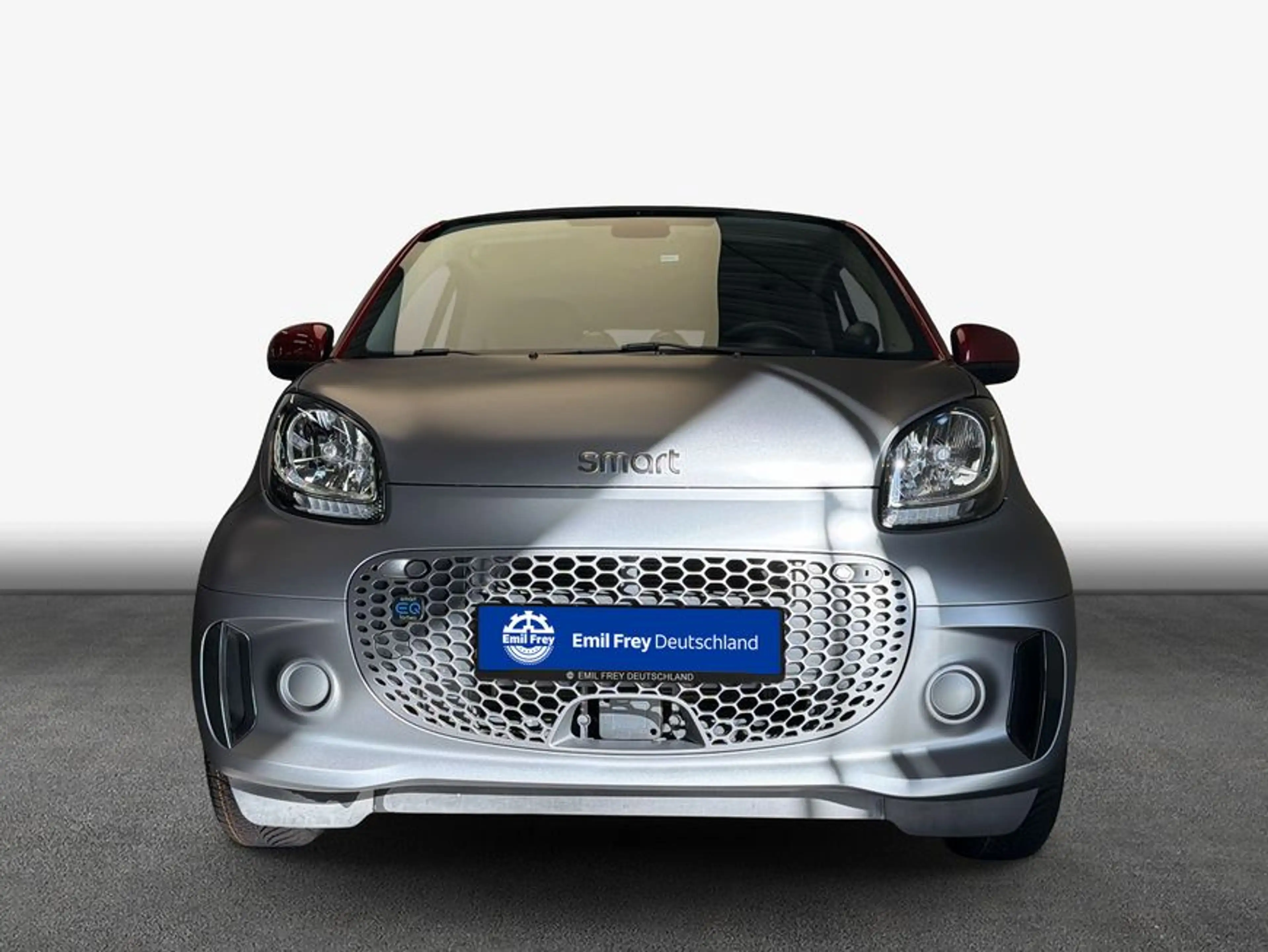 smart forTwo fortwo coupe EQ passion MATTlack|22kW|WinterPaket — photo 3