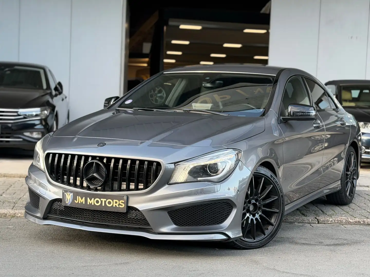 Mercedes-Benz CLA 180 AMG Line - 2015 - 149.000 km Grau - 1