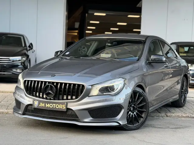 Mercedes-Benz CLA 180 AMG Line - 2015 - 149.000 km