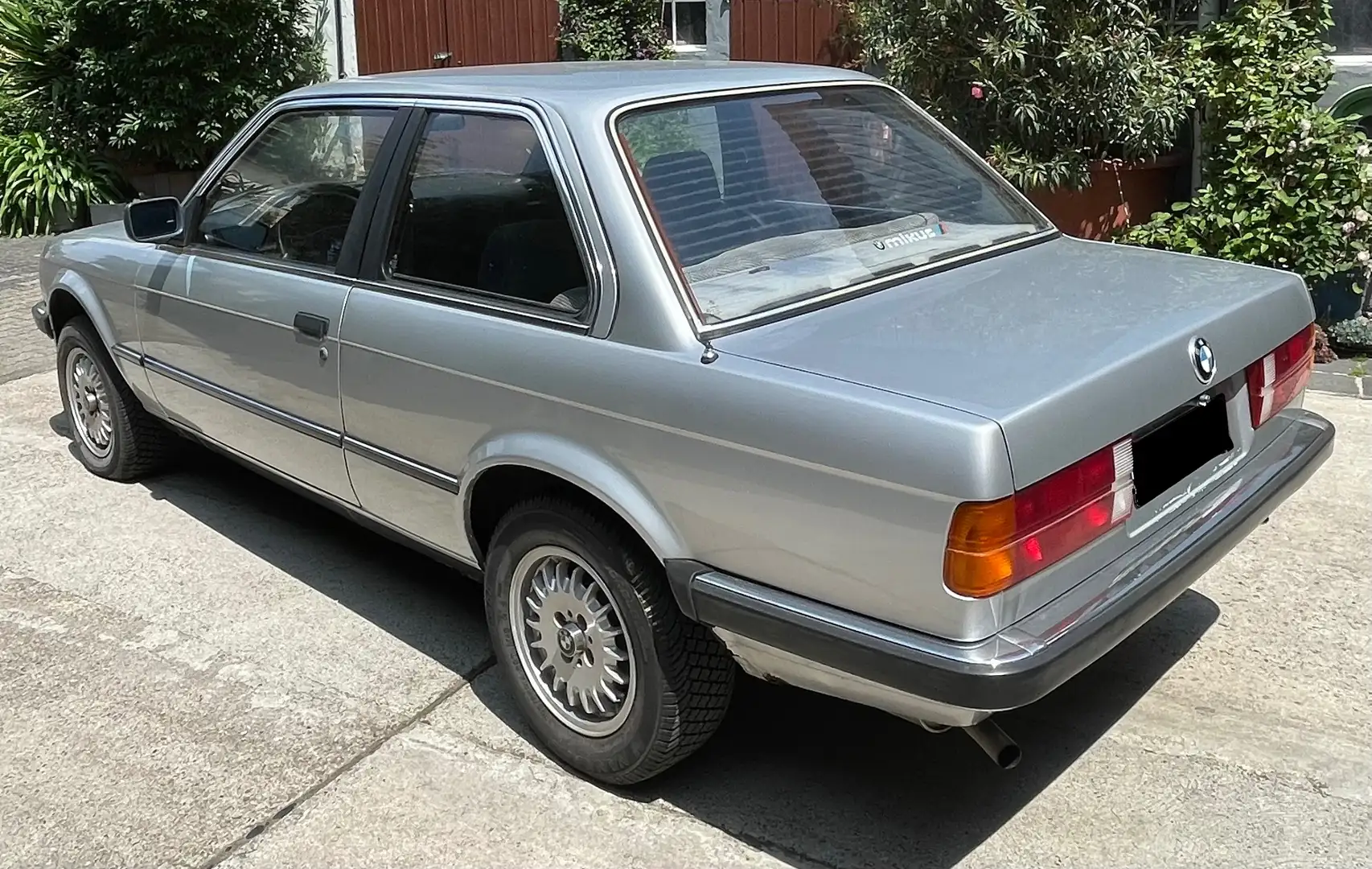 BMW 318 318i Silver - 1