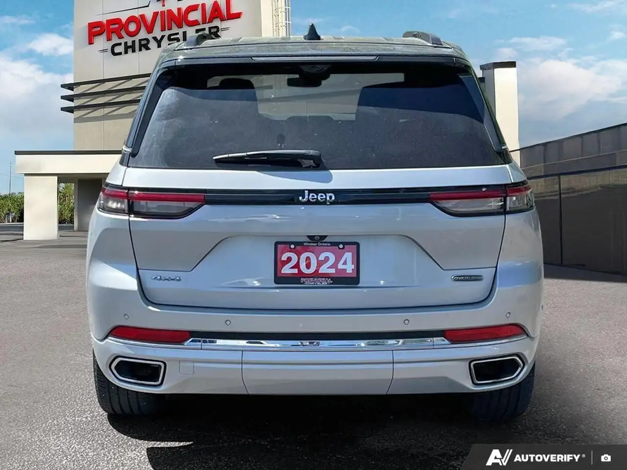 Jeep Grand Cherokee снимка Jeep Grand Cherokee