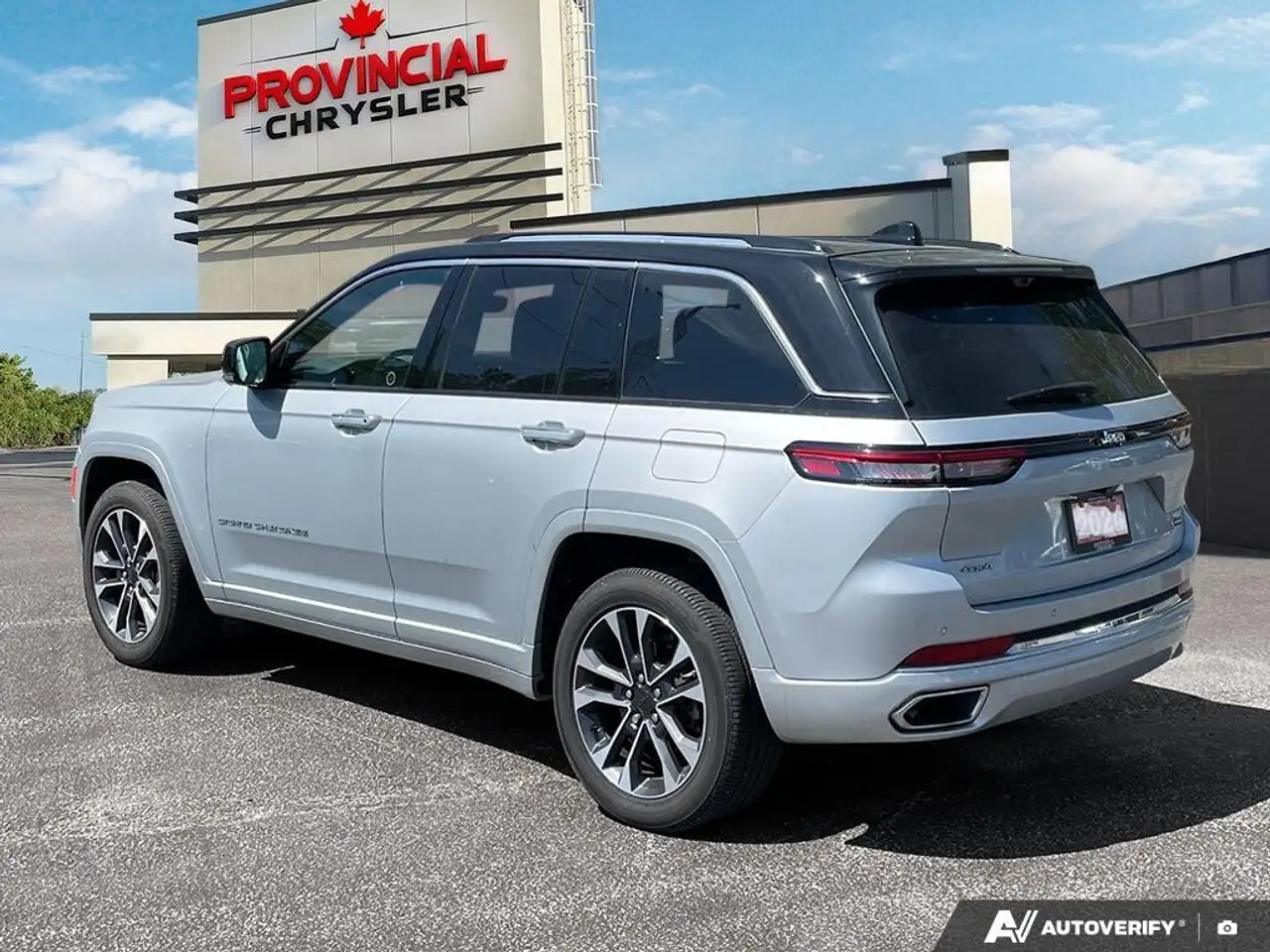 Jeep Grand Cherokee снимка Jeep Grand Cherokee
