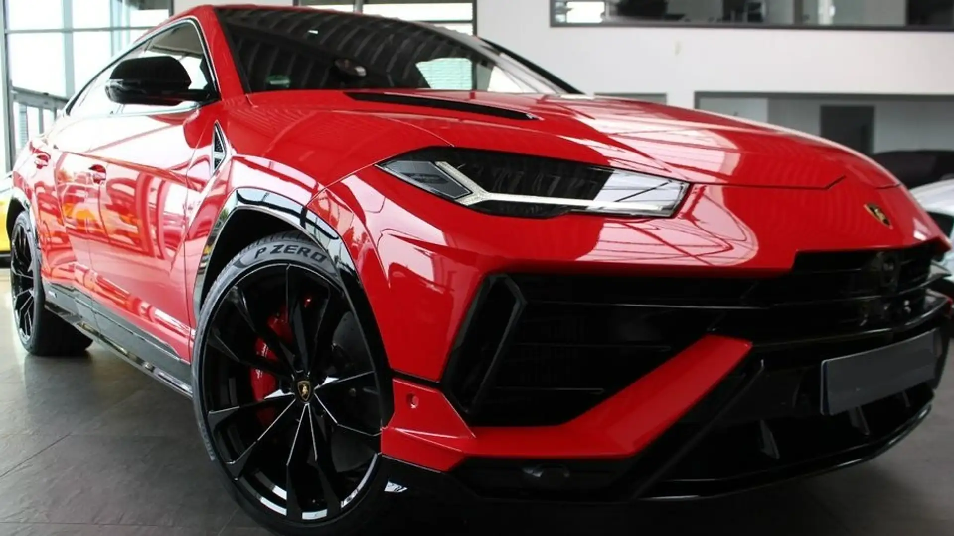 Lamborghini Urus S Roşu - 2