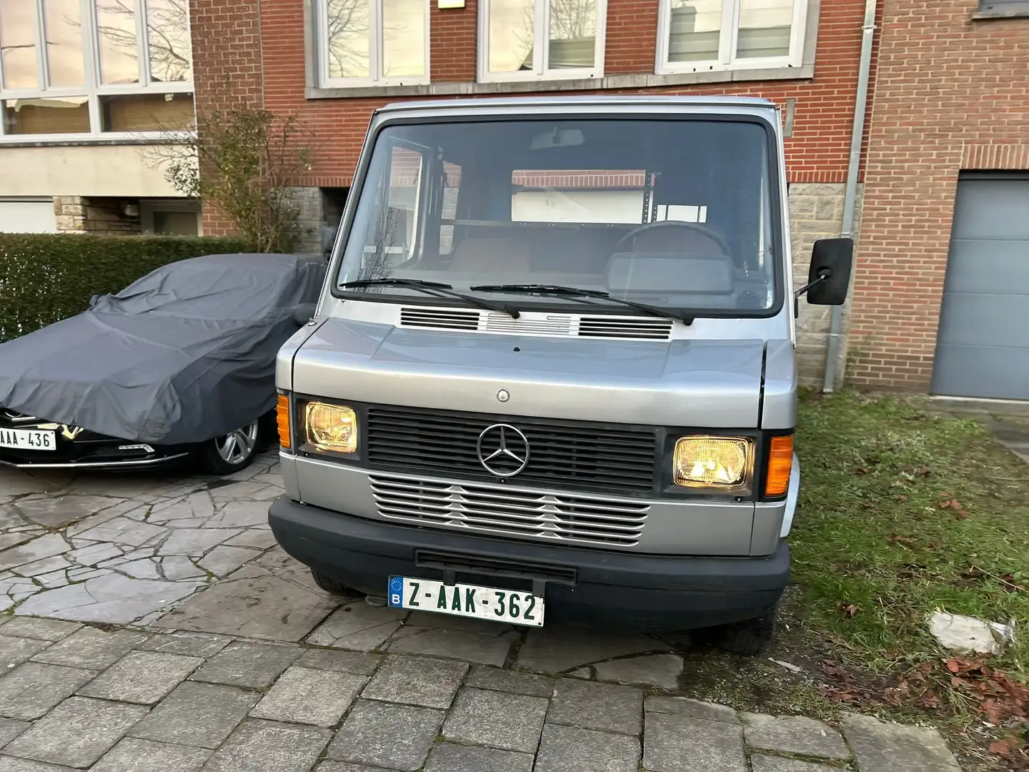 Mercedes-Benz Sprinter 207D pickup Gris - 2